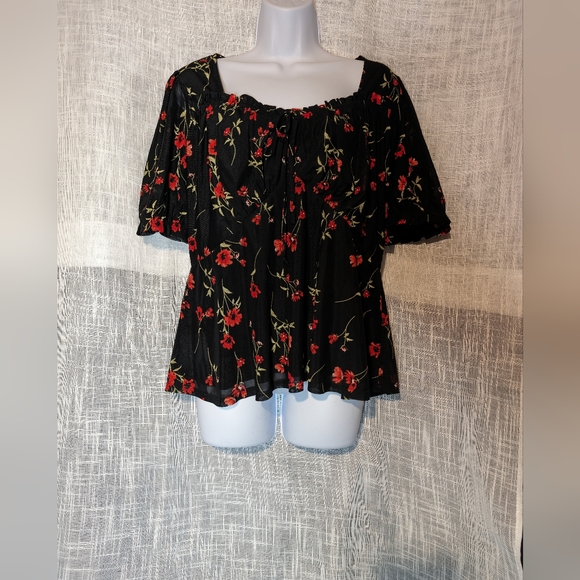 Black With Red Flower Top - Picture 1 of 3
